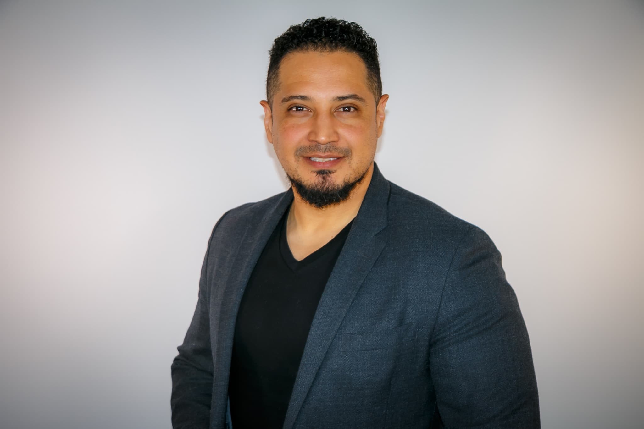 Alan R. Hernandez